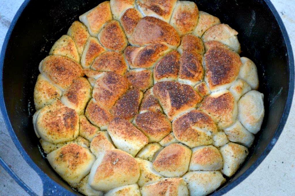 Butter Pull-Apart Rolls in the Dutch Oven